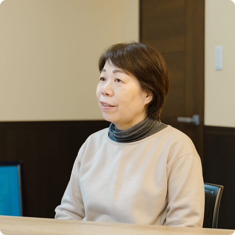 vision 代表　岡田政子